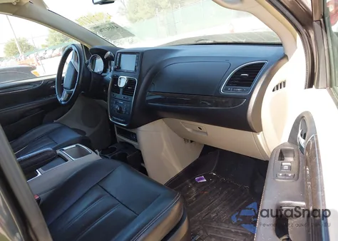 2015 Chrysler Town & Country Touring from USA, damaged, VIN 2C4RC1BG2FR565248